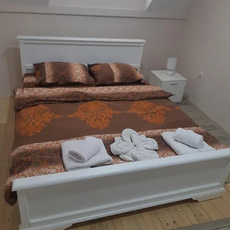 Golden House Apartamento