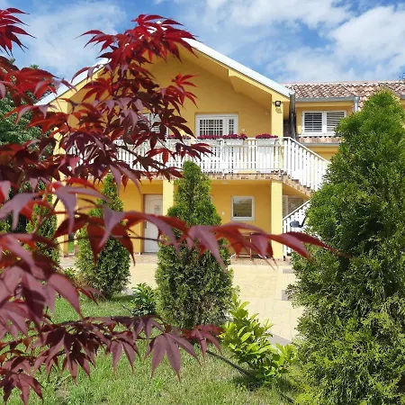 Golden House Apartamento